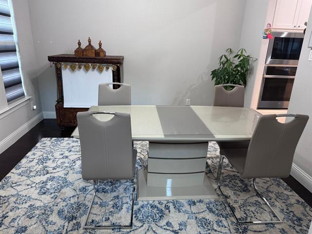 Building Photo - 3567 Sevilla Dr