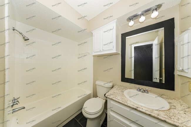 Building Photo - 5628 Darla Dr