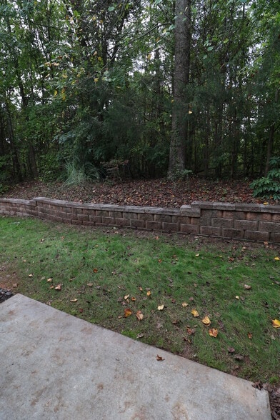 Building Photo - 10979 Princeton Village Dr