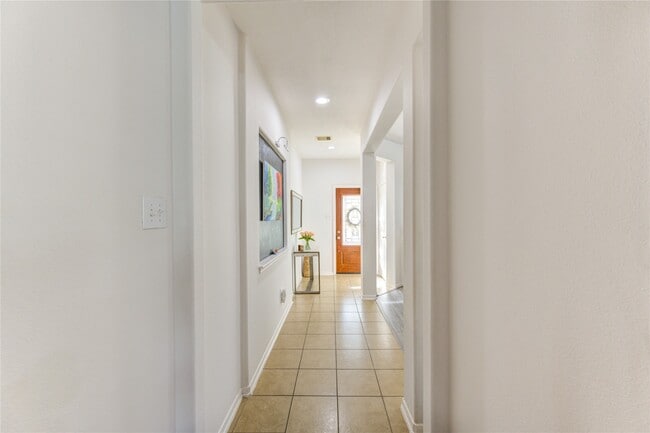 Building Photo - 25210 Hazel Ranch Dr