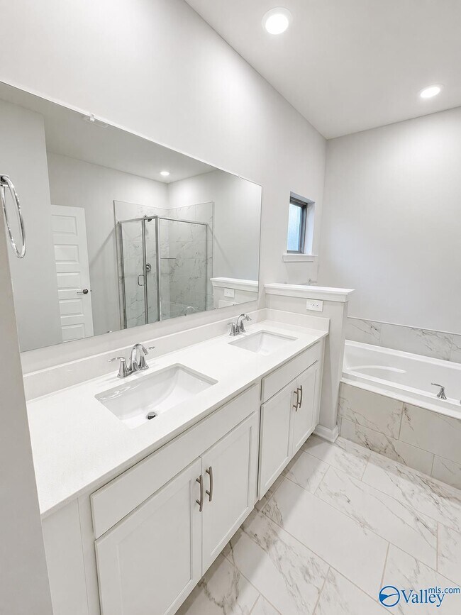 Building Photo - 7110 Hampton Mill Dr