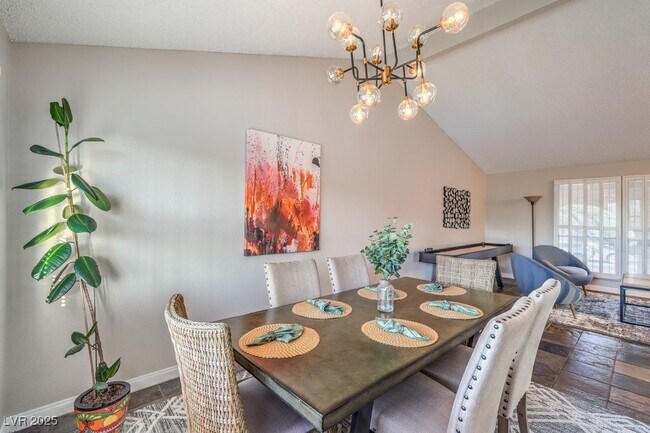 Building Photo - 5198 Hibbetts Dr