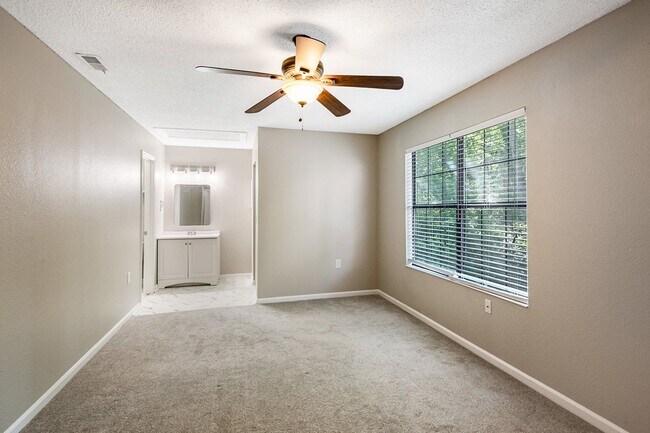 Building Photo - 7811 Falcon Rest Cir