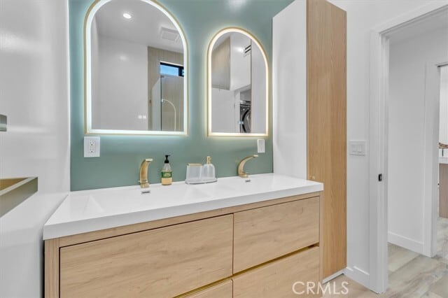Building Photo - 5046 Cerrillos Dr