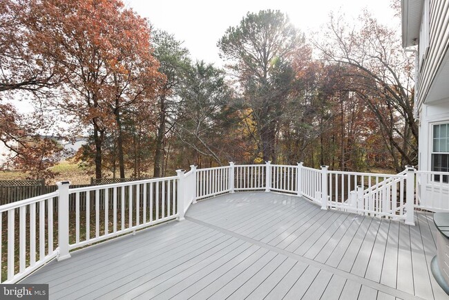 Building Photo - 14209 Floral Park Dr