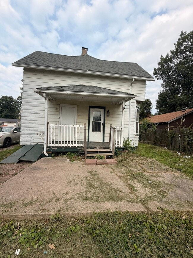 Building Photo - 235 S Whitesboro St