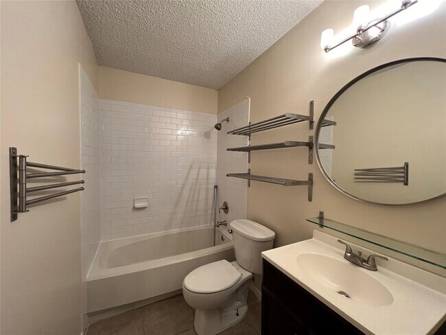 Building Photo - 3700 Skipton Dr