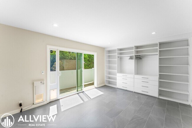 Building Photo - 15182 Chalon Cir