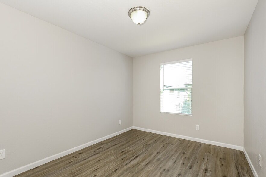 Building Photo - 29074 N 124th Ln