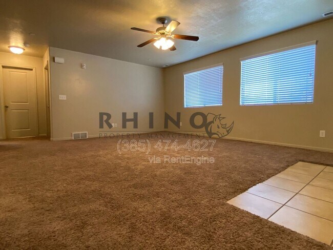 Building Photo - 6941 Village River Ln