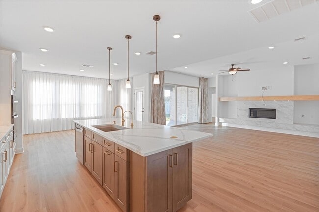 Building Photo - 2924 Zuni Pass