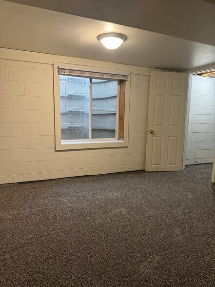 Building Photo - 3013 Blakeley Ave