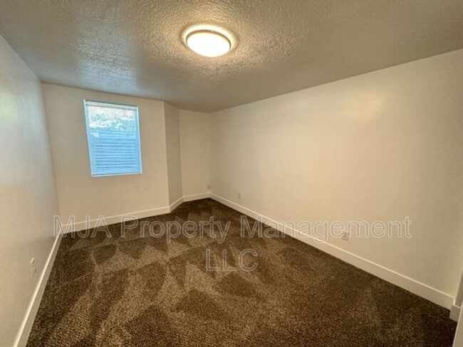 Building Photo - 1804 S 1800 E