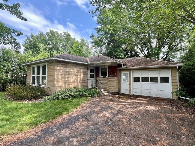 Building Photo - 3 Bed 1 Bath Single Family Home in Wausau