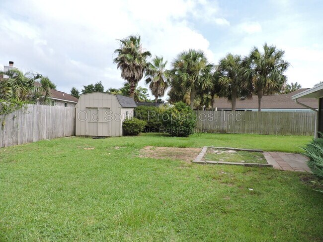 Building Photo - 5016 Challenger Way
