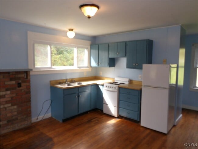 Building Photo - 41 Galatia St