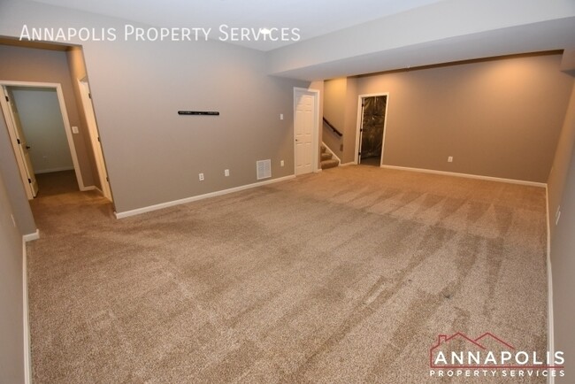 Building Photo - 402 St Martins Choice Ln