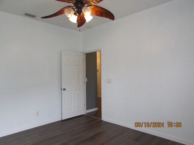 Building Photo - 2089 Maeve Cir