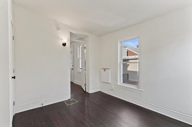 Building Photo - Spacious 4 Bedroom Home for Rent in York, PA!