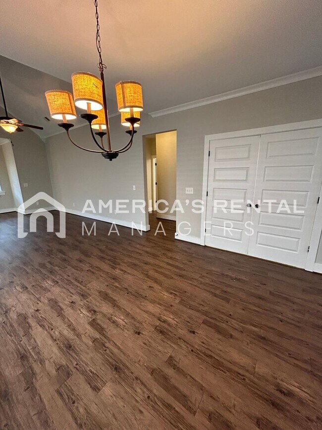 Building Photo - Home for Rent in Lake Cyrus! Available to View Now!!!