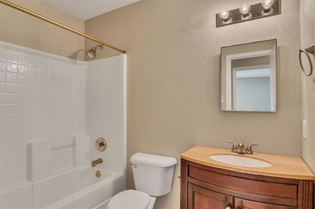 Building Photo - 2124 Blanco Ln