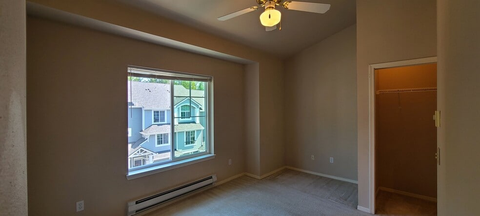 Building Photo - 16125 Juanita Woodinville Way NE