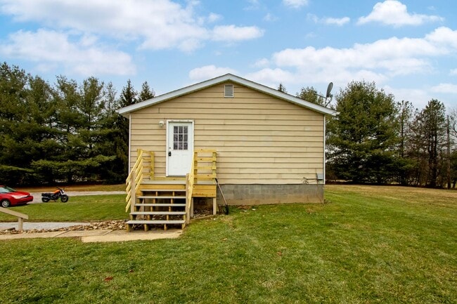 Building Photo - Two bedroom apartment