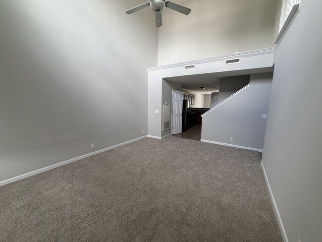 Building Photo - 4850 Laura Jeanne Blvd