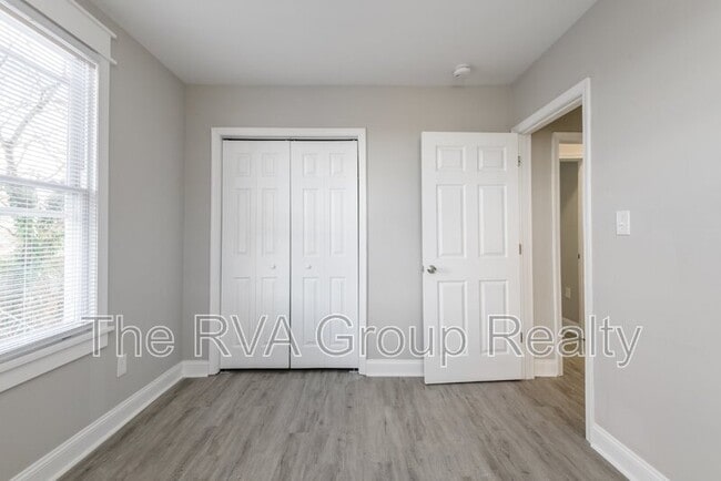 Building Photo - 1808 Mansion Ave
