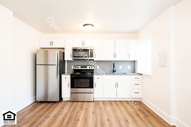 Building Photo - 1823 Griswold Dr