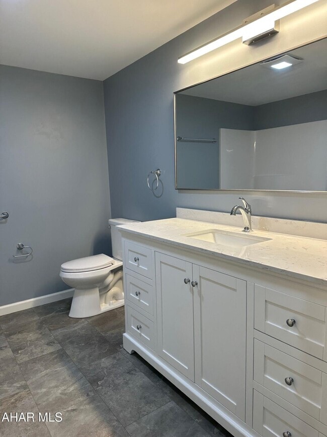 Building Photo - 1654 Quaker Valley Rd