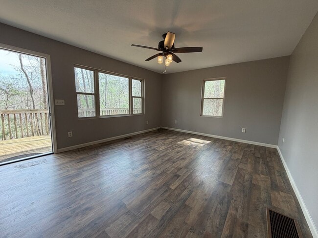 Building Photo - East AVL - Ready now! Big Basement!