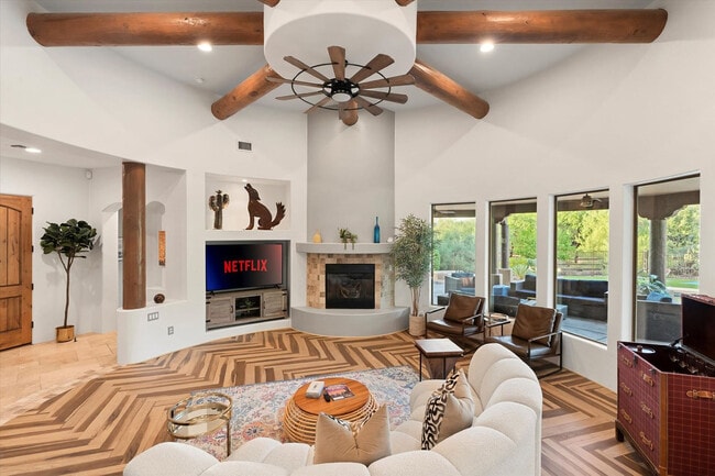 Building Photo - 6708 E Calle de Las Estrellas Rd