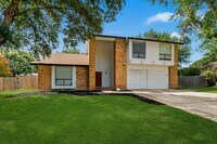 Building Photo - 8414 Zodiac Dr