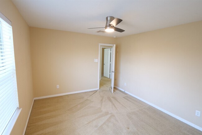 Building Photo - 27131 Danbridge Gulch Ln