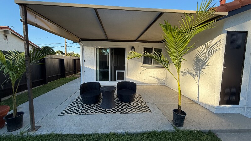 Building Photo - 632 E La Veta Ave