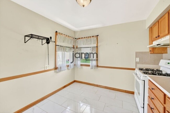 Building Photo - 16261 Remora Blvd