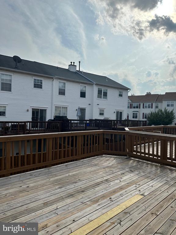 Building Photo - 6850 Signature Cir