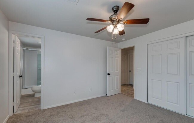 Building Photo - 3649 E Emile Zola Ave