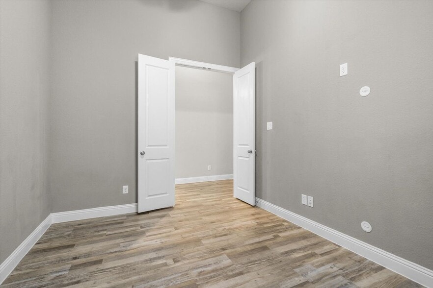 Building Photo - 1424 16th St