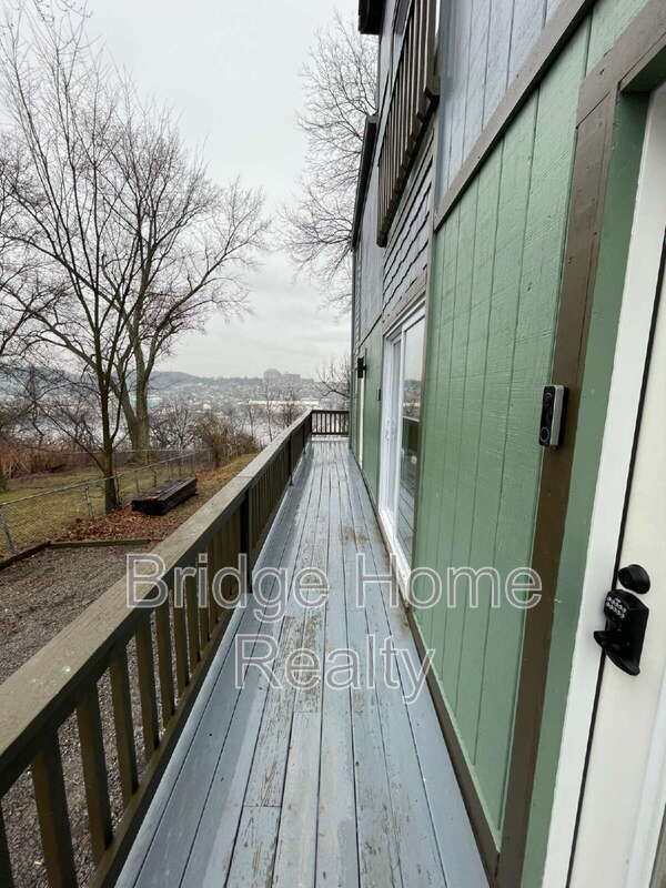 Building Photo - 107 Shoup St
