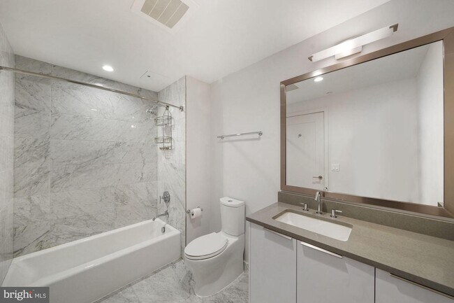 Building Photo - 45 Sutton Square SW