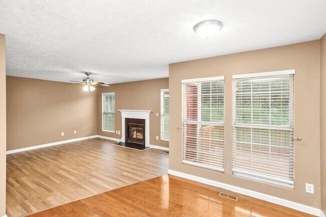 Building Photo - 1604 Overcreek Ct