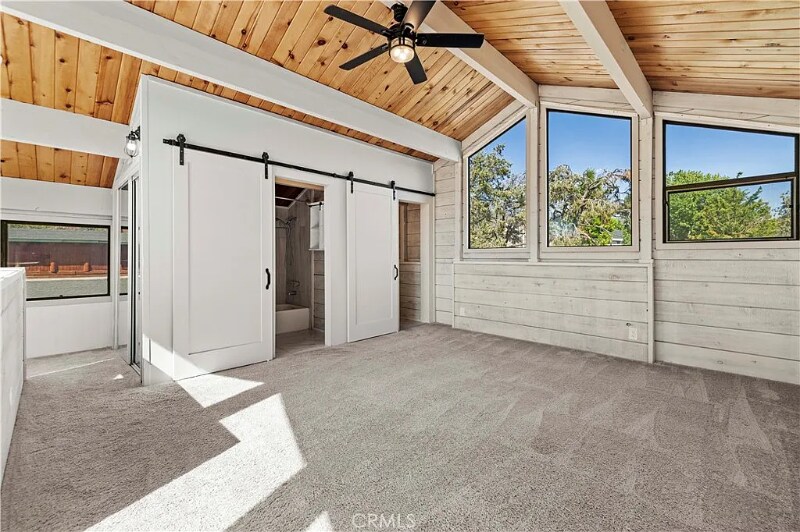Building Photo - 1000 Eagle Ln