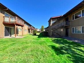 Building Photo - (WLO) Remodeled 2 Bed/1 Bath close to campus