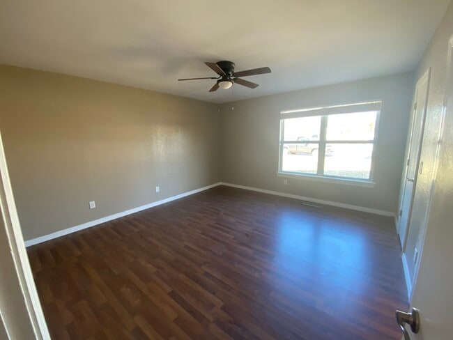 Building Photo - 2817 E El Paso St