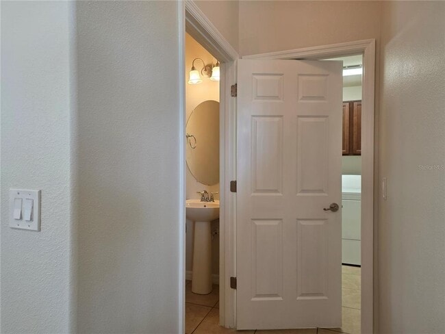 Building Photo - 4772 Silver Birch Way