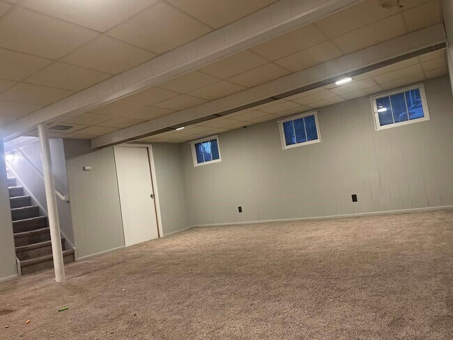 Building Photo - 195 MERSELIS Ave