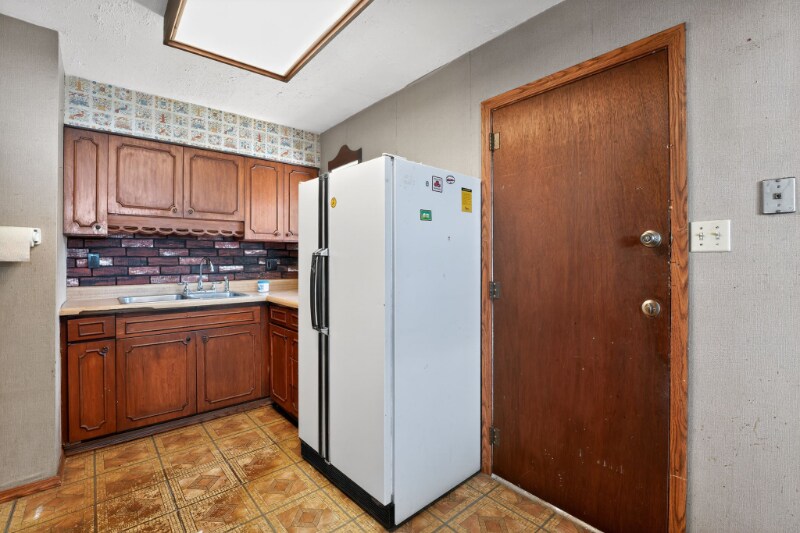 Building Photo - 816 St William Dr