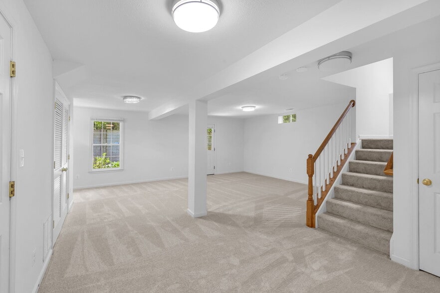 Building Photo - 333 Swanton Ln